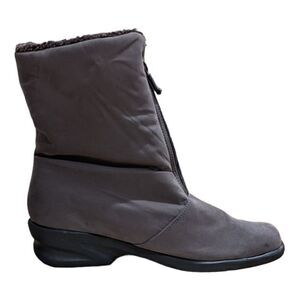 Toe Warmers Michelle Canada Suede WaterProof Zip Up Boots Size 12 S